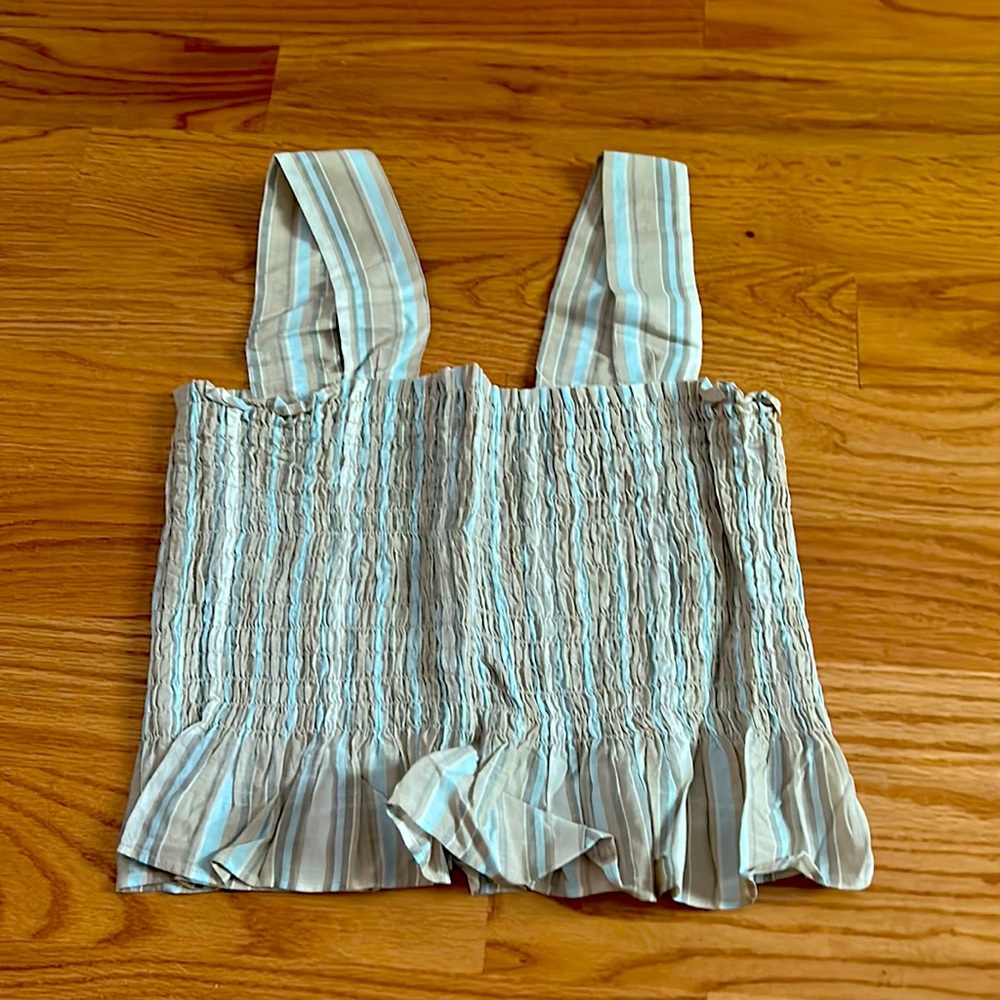 Beachy top
